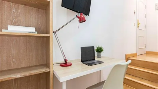 Rooms in Madrid Centro - photo 7