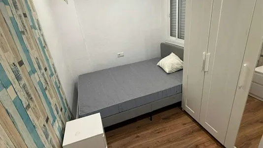 Rooms in Badalona - photo 1