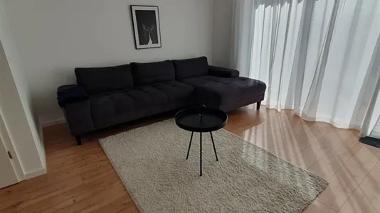 Houses in Esslingen - photo 9