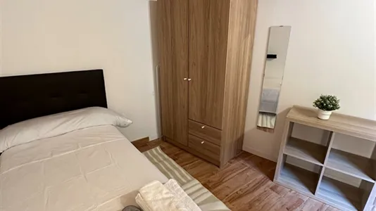 Rooms in Málaga - photo 5