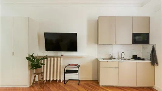 Apartments in Madrid Centro - photo 4