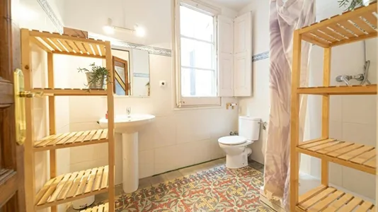 Rooms in Barcelona Eixample - photo 10