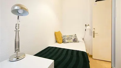Room for rent in Madrid Chamartín, Madrid