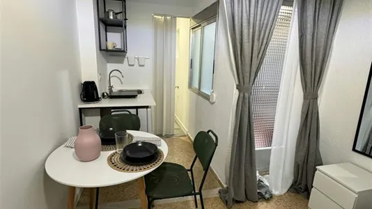 Rooms in Tavernes Blanques - photo 6