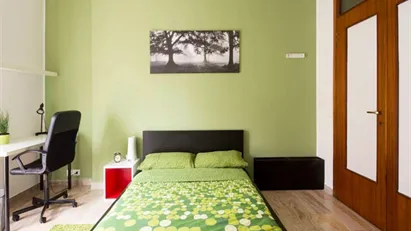 Room for rent in Milano Zona 4 - Vittoria, Forlanini, Milan