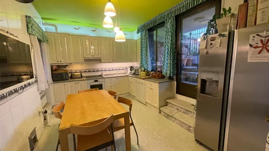 Rooms in Madrid Hortaleza - photo 10