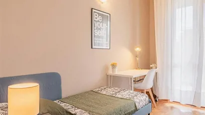 Room for rent in Milano Zona 7 - Baggio, De Angeli, San Siro, Milan