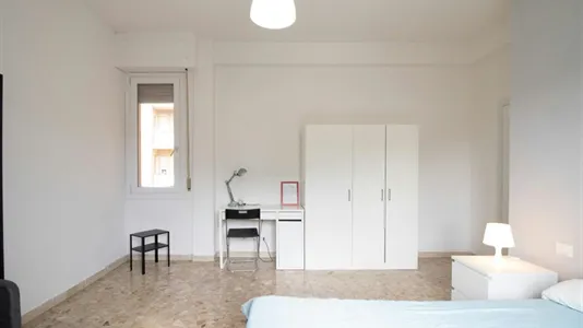 Rooms in Florence - photo 4
