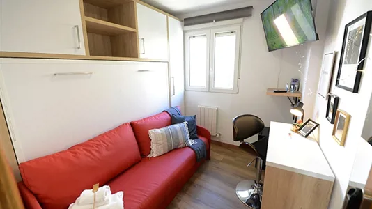 Rooms in Bilbao - photo 2