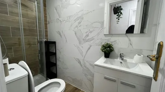 Rooms in Madrid Centro - photo 4