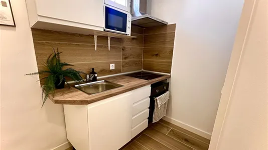 Rooms in Madrid Centro - photo 7