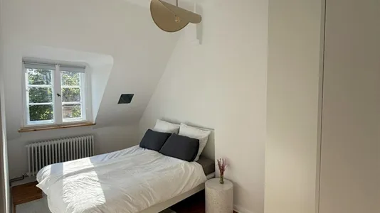 Apartments in Berlin Charlottenburg-Wilmersdorf - photo 2