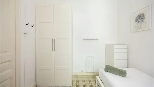 Rooms in Barcelona Eixample - photo 4