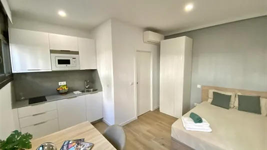 Apartments in Madrid Chamberí - photo 6