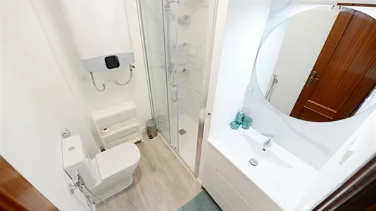 Rooms in Bilbao - photo 7