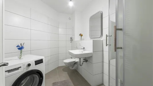 Rooms in Berlin Charlottenburg-Wilmersdorf - photo 4