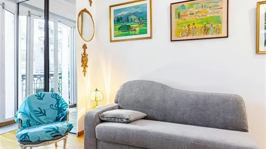 Apartments in Paris 9ème arrondissement - photo 4