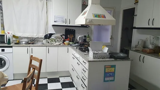 Rooms in Barcelona Les Corts - photo 5