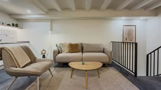 Apartments in Barcelona Ciutat Vella - photo 8