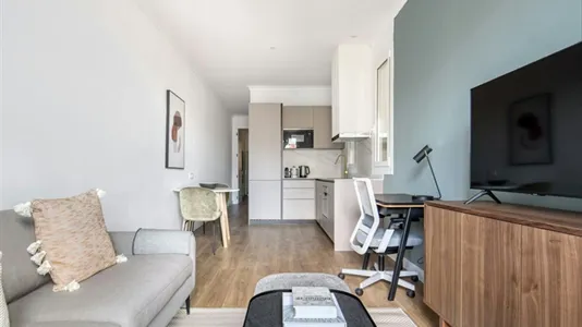 Apartments in Barcelona Eixample - photo 3