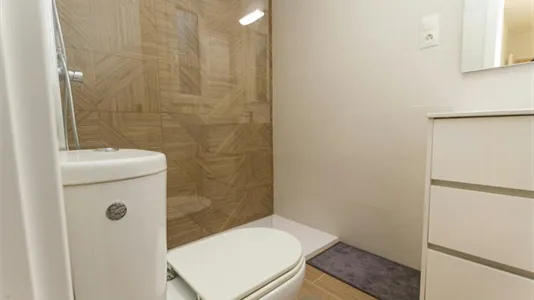 Rooms in Málaga - photo 10