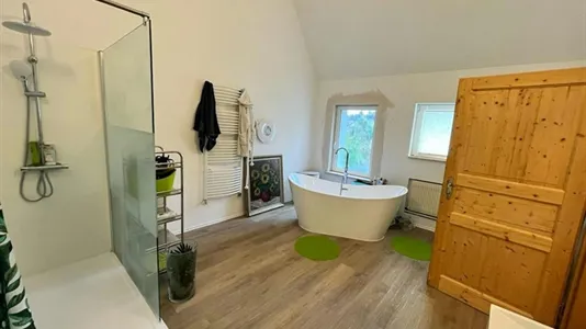 Houses in Zollernalbkreis - photo 5