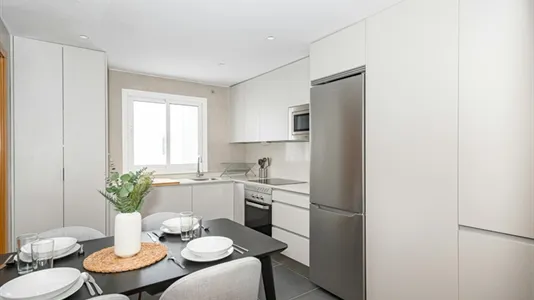 Rooms in Madrid Chamartín - photo 10