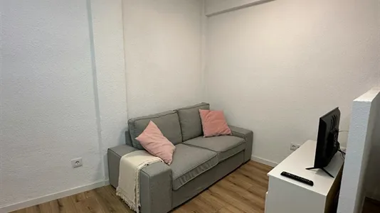 Rooms in Madrid Tetuán - photo 4