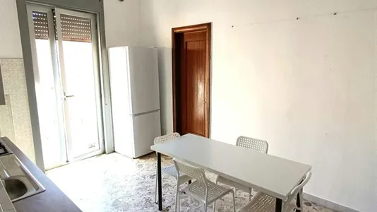 Rooms in Bari - photo 6