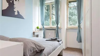 Room for rent in Milano Zona 6 - Barona, Lorenteggio, Milan