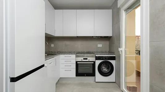 Rooms in Madrid Tetuán - photo 9