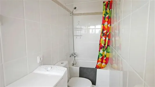 Rooms in Barcelona Sants-Montjuïc - photo 8