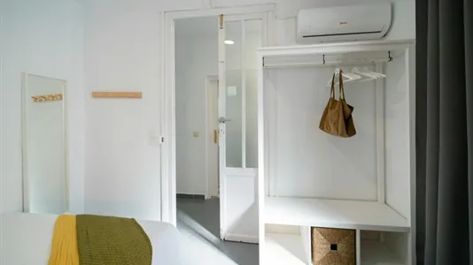 Rooms in Valencia L'Eixample - photo 4