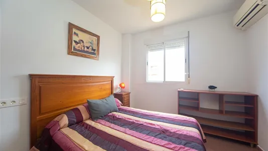 Rooms in Granada - photo 2