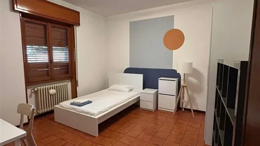 Rooms in Brescia - photo 8