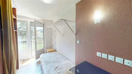 Rooms in Saint-Julien-en-Genevois - photo 6