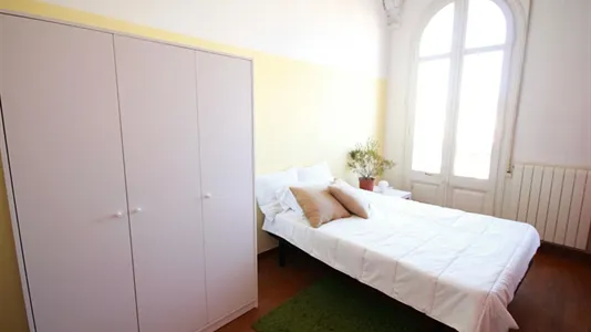Rooms in Barcelona Sants-Montjuïc - photo 5