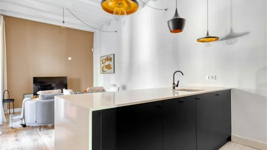 Apartments in Barcelona Ciutat Vella - photo 7