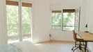 Room for rent, Valencia L'Eixample, Valencia (region), &lt;span class=&quot;blurred street&quot; onclick=&quot;ProcessAdRequest(10915250)&quot;&gt;&lt;span class=&quot;hint&quot;&gt;See streetname&lt;/span&gt;[xxxxxxxxxxxxx]&lt;/span&gt;