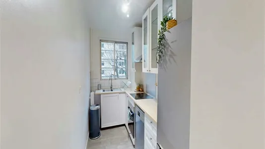 Rooms in Paris 19ème arrondissement - photo 7