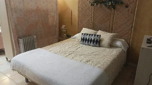 Apartments in Barcelona Ciutat Vella - photo 5