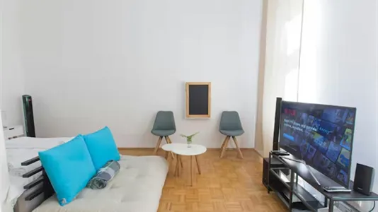 Apartments in Vienna Josefstadt - photo 2