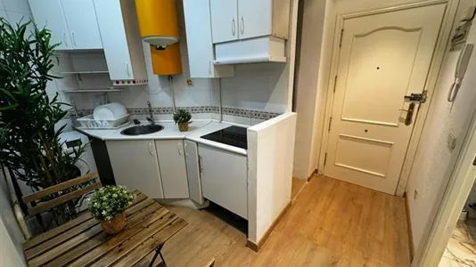 Rooms in Madrid Centro - photo 6