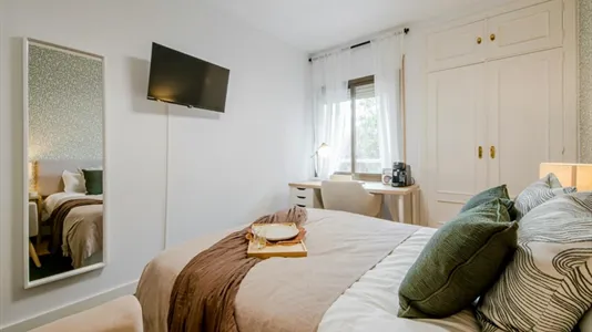 Rooms in Pozuelo de Alarcón - photo 4