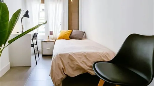 Rooms in Valencia Ciutat Vella - photo 10