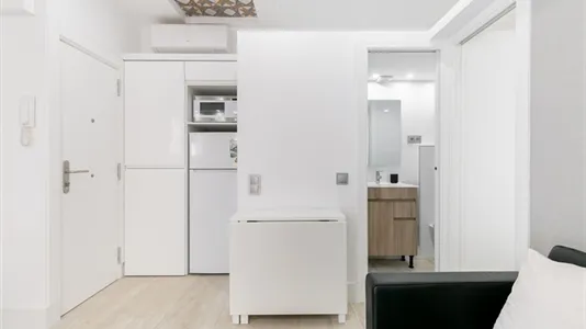 Apartments in Barcelona Ciutat Vella - photo 9