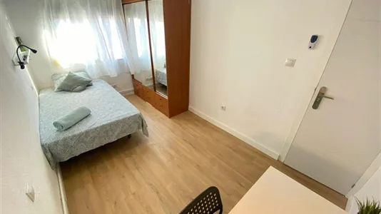 Rooms in Madrid Puente de Vallecas - photo 5