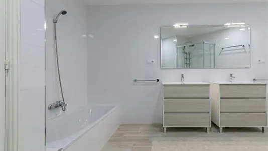 Rooms in Valencia Ciutat Vella - photo 8