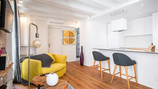 Apartments in Barcelona Ciutat Vella - photo 6