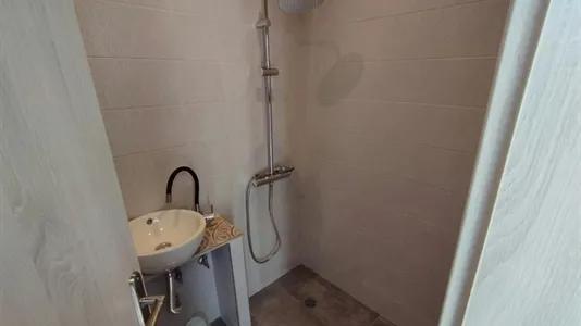 Rooms in Neapoli-Sykies - photo 8